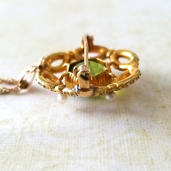 Vintage 14k Gold Cultured Pearl and Peridot Pendant Brooch Combo Necklace - Picture 14 of 16